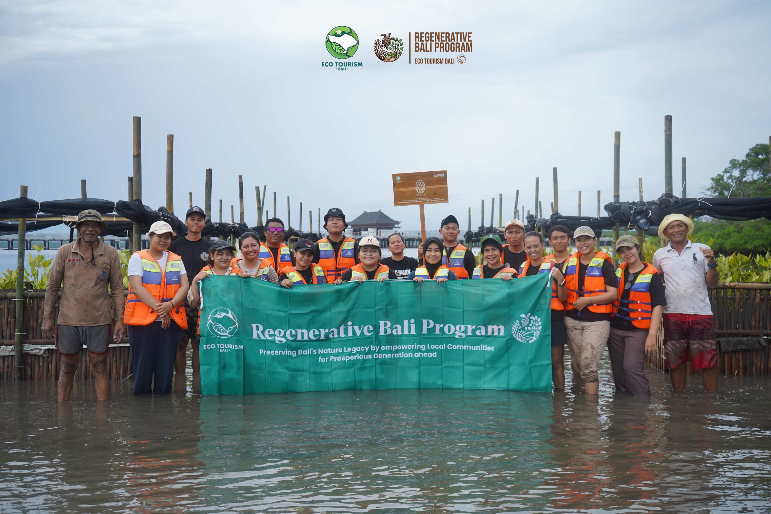 Menjaga Garis Pantai Bali: Aksi Nyata Menanam 3.000 Mangrove di Batu Lumbang